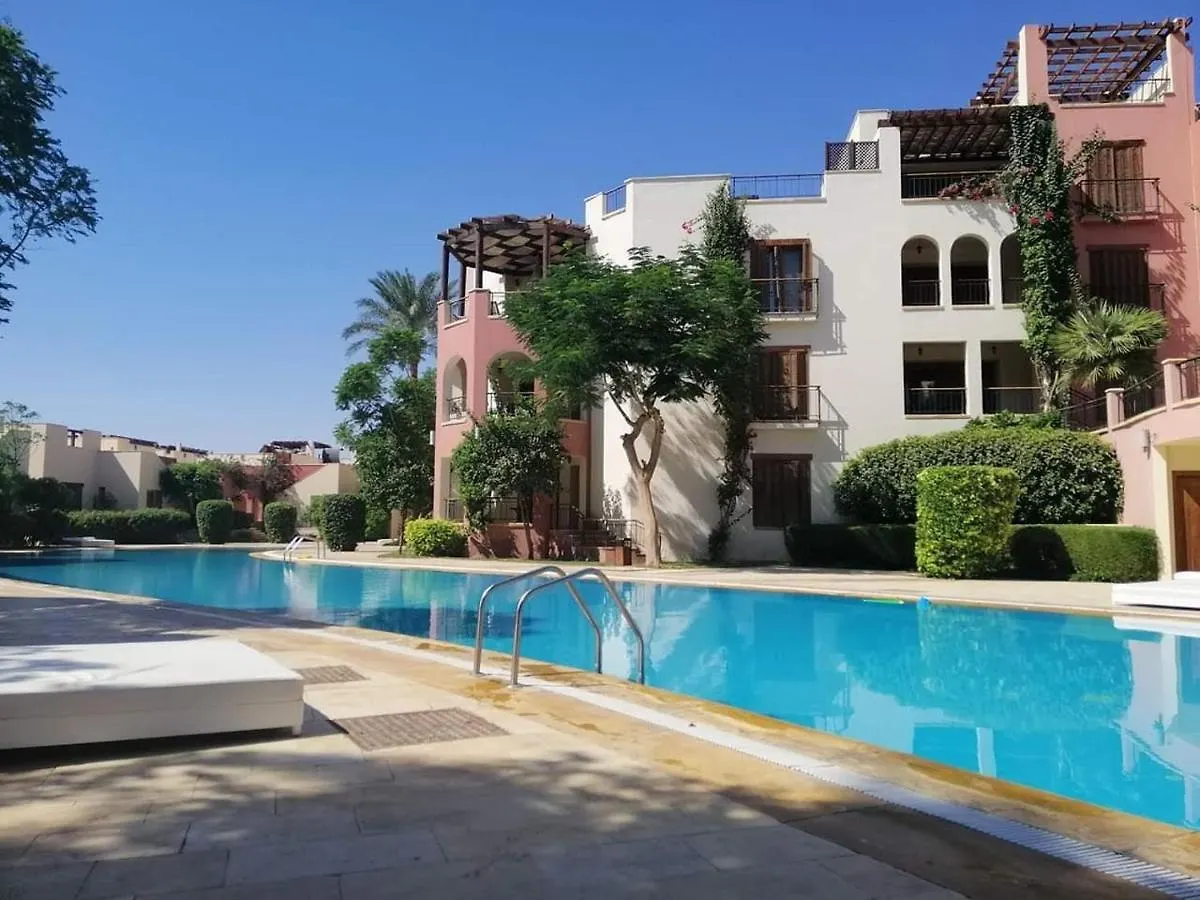 Talabay Top Cosy 3 Bedroom Apartment アカバ ヨルダン